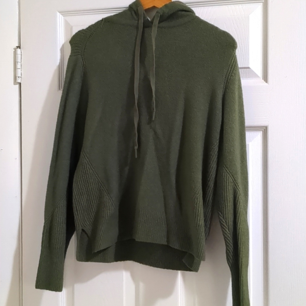 Time & Tru Hooded Sweater